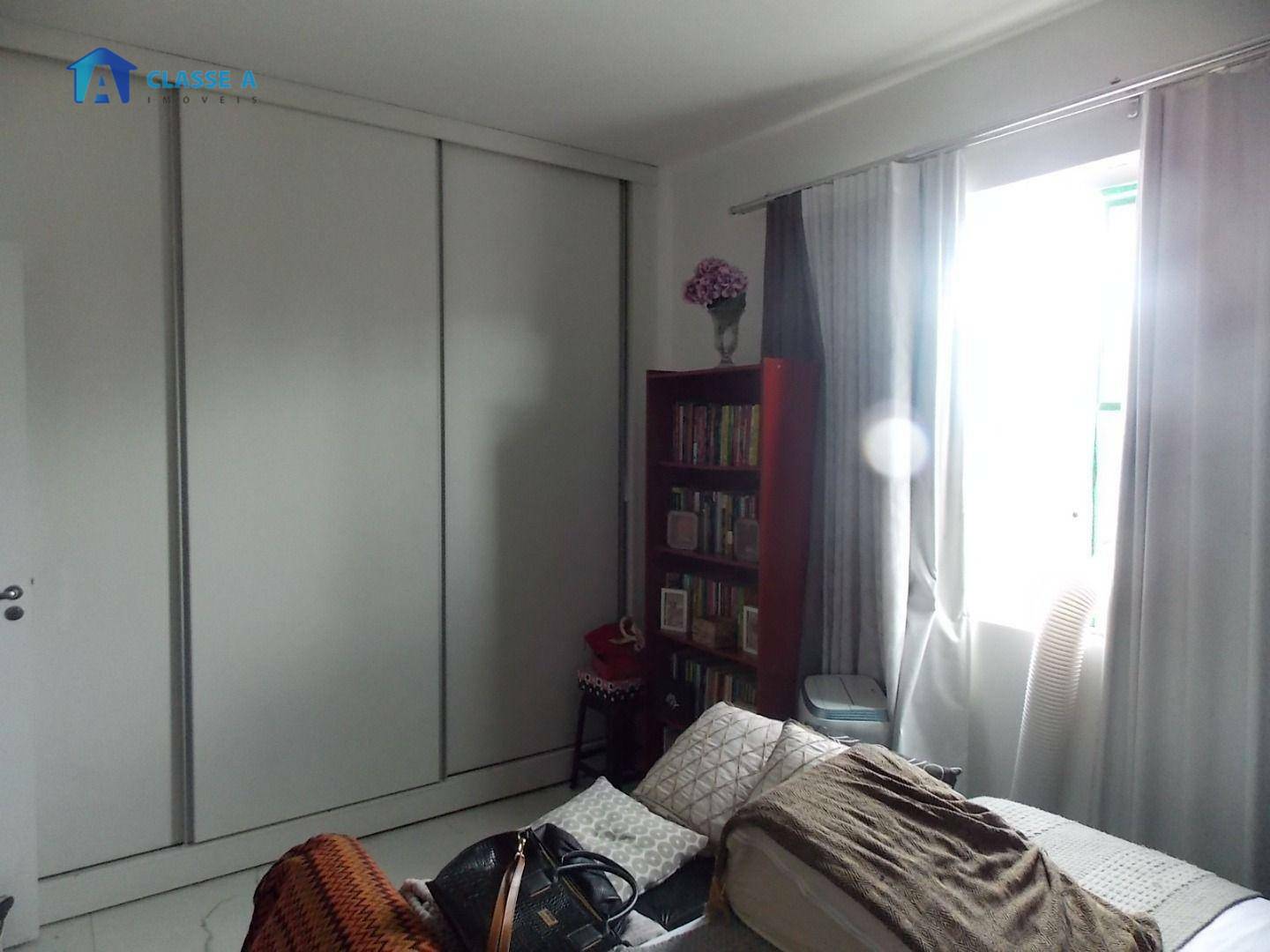 Apartamento à venda com 4 quartos, 159m² - Foto 22