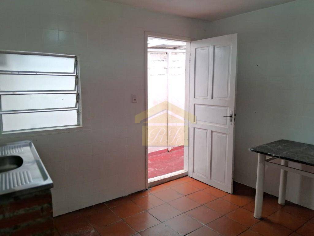 Casa à venda com 4 quartos, 90m² - Foto 3