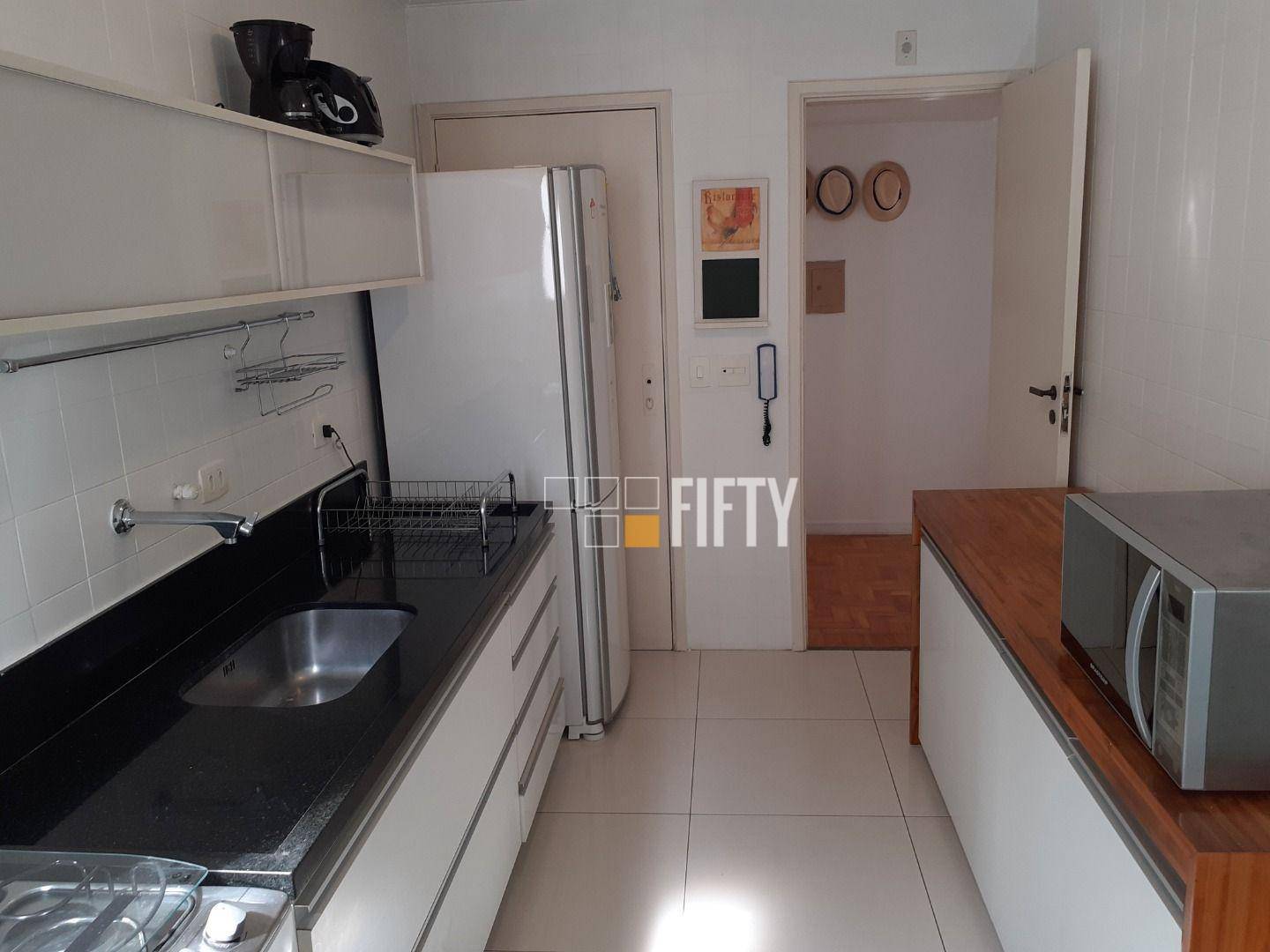 Apartamento para alugar com 2 quartos, 81m² - Foto 14