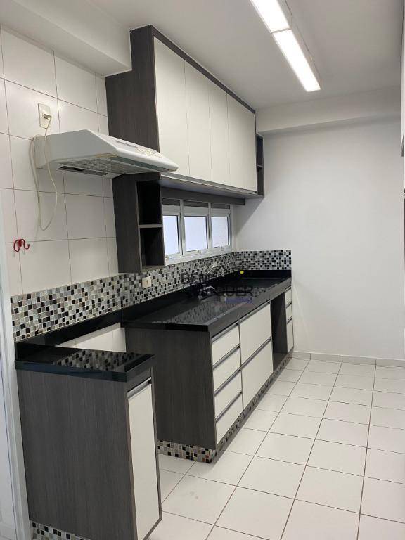 Apartamento à venda com 3 quartos, 131m² - Foto 19