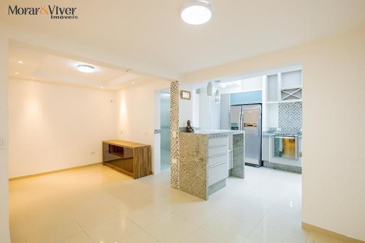 Sobrado à venda com 3 quartos, 100m² - Foto 2