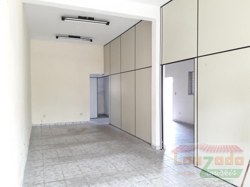 Prédio Inteiro para alugar, 70m² - Foto 2