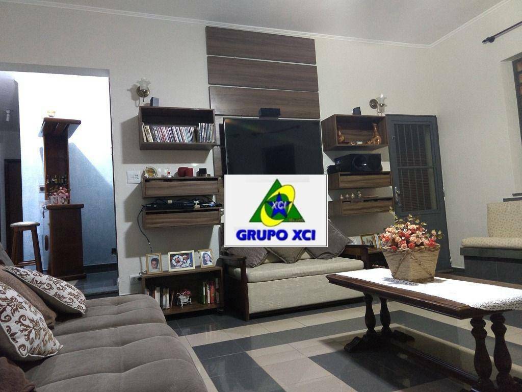 Casa à venda com 4 quartos, 293m² - Foto 3