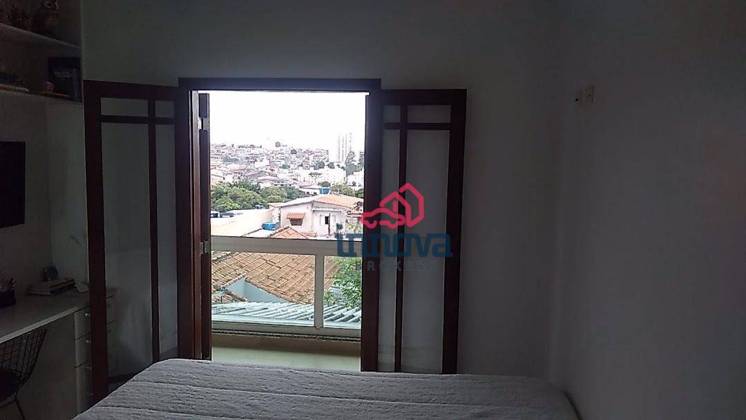 Sobrado à venda com 3 quartos, 220m² - Foto 27