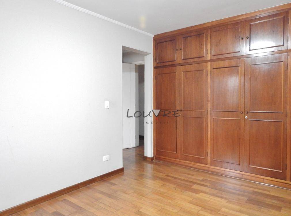 Apartamento à venda com 4 quartos, 206m² - Foto 5