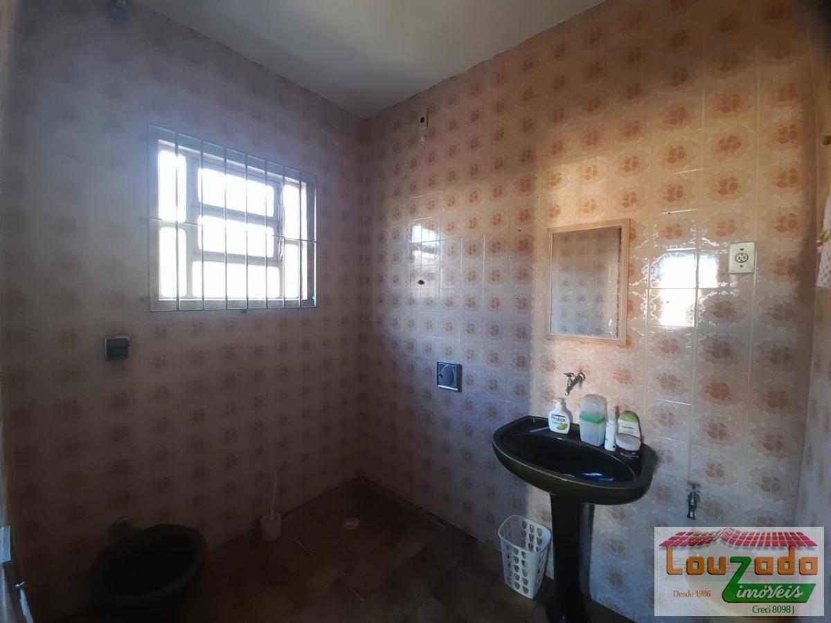 Casa à venda com 2 quartos, 300m² - Foto 7