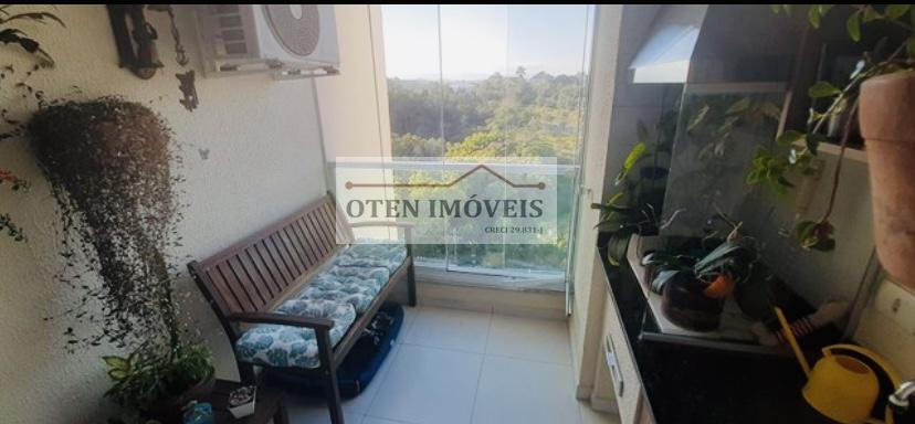 Apartamento à venda com 3 quartos, 70m² - Foto 1