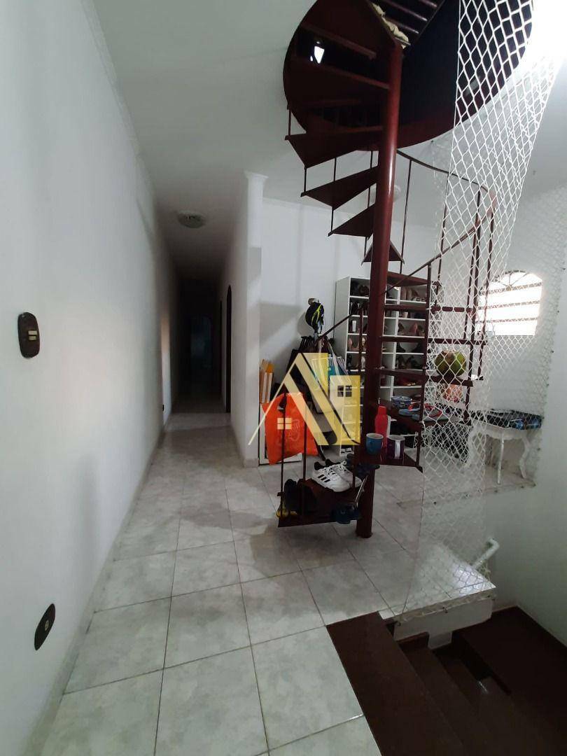 Sobrado à venda com 3 quartos, 500m² - Foto 18