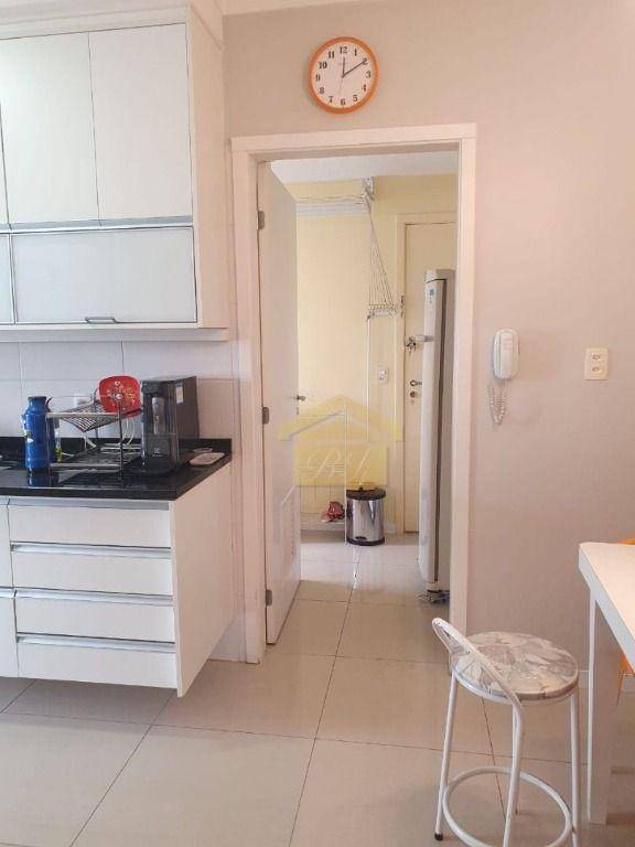 Apartamento à venda com 3 quartos, 140m² - Foto 11