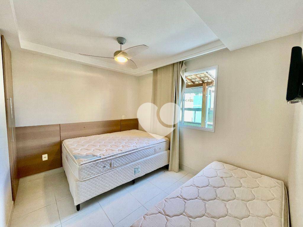 Cobertura para alugar com 4 quartos, 260m² - Foto 11