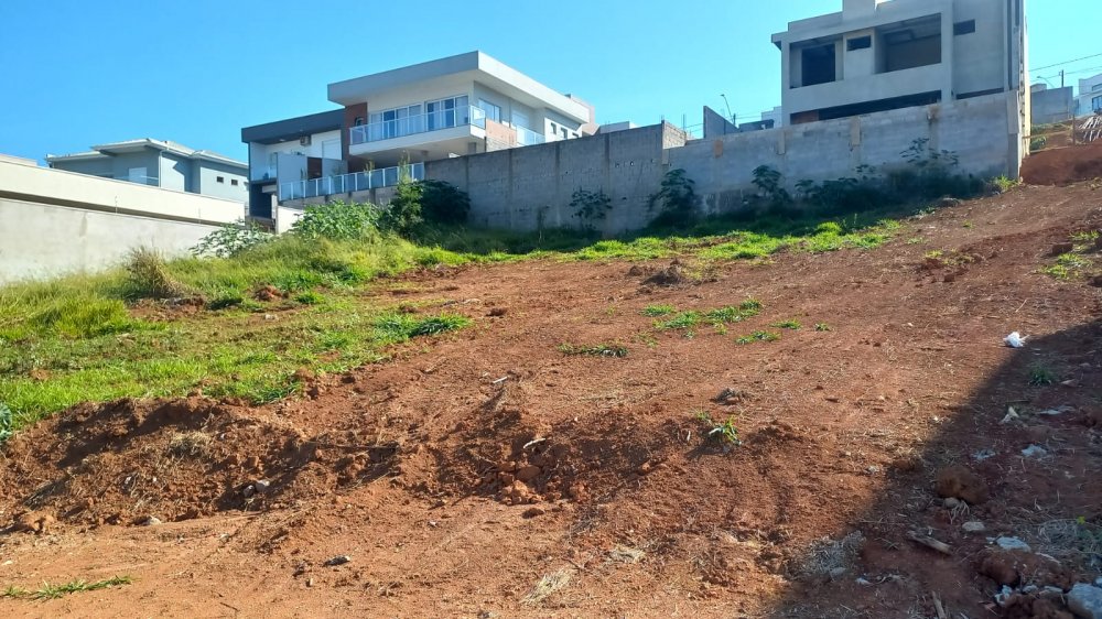 Terreno à venda, 360m² - Foto 1