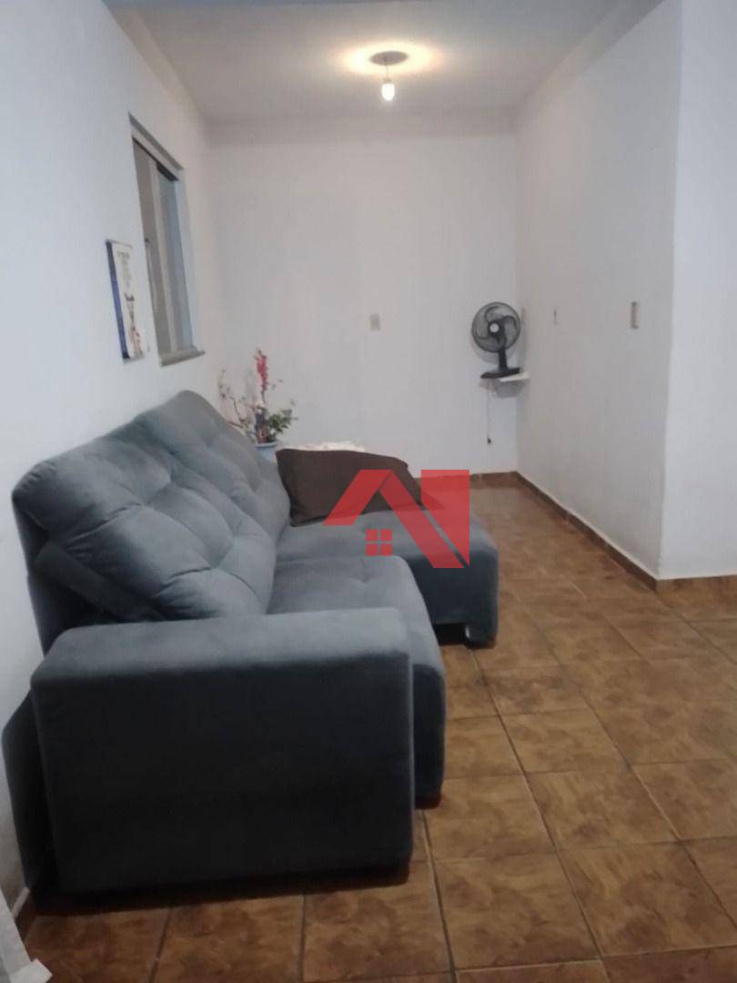 Casa à venda com 2 quartos, 100m² - Foto 4