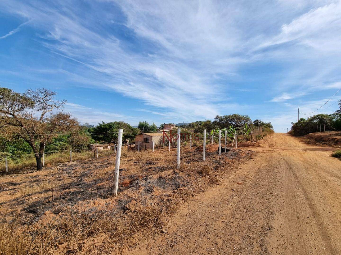 Terreno à venda, 800M2 - Foto 1