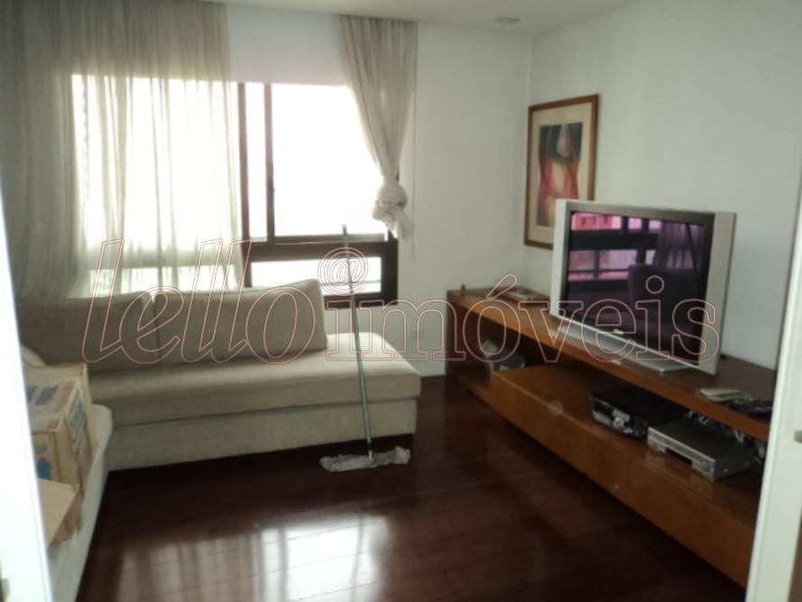 Apartamento para alugar com 3 quartos, 220m² - Foto 4