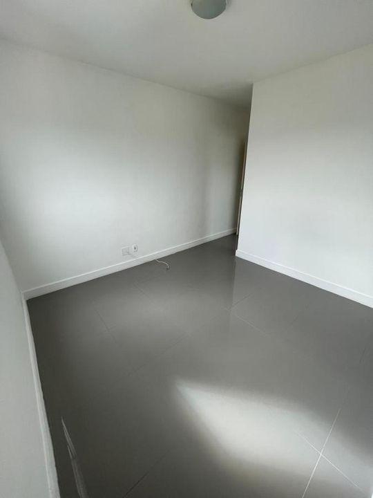 Apartamento à venda com 2 quartos, 56m² - Foto 4