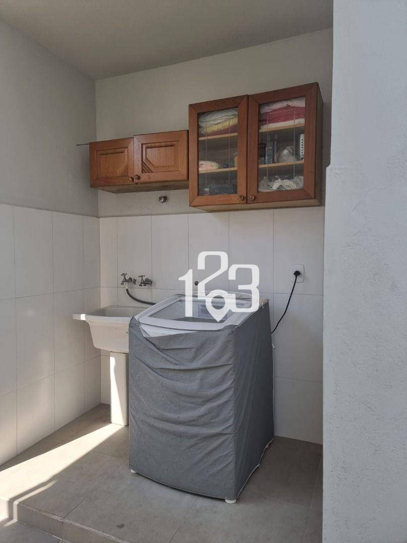 Casa à venda com 4 quartos, 189m² - Foto 16