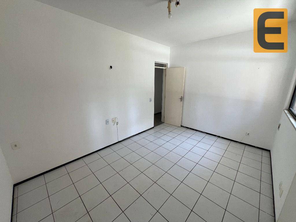 Apartamento à venda com 3 quartos, 170m² - Foto 13