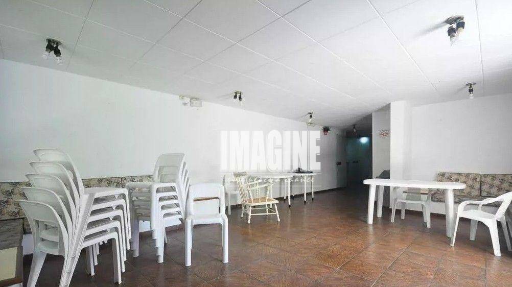 Apartamento à venda com 2 quartos, 62m² - Foto 13