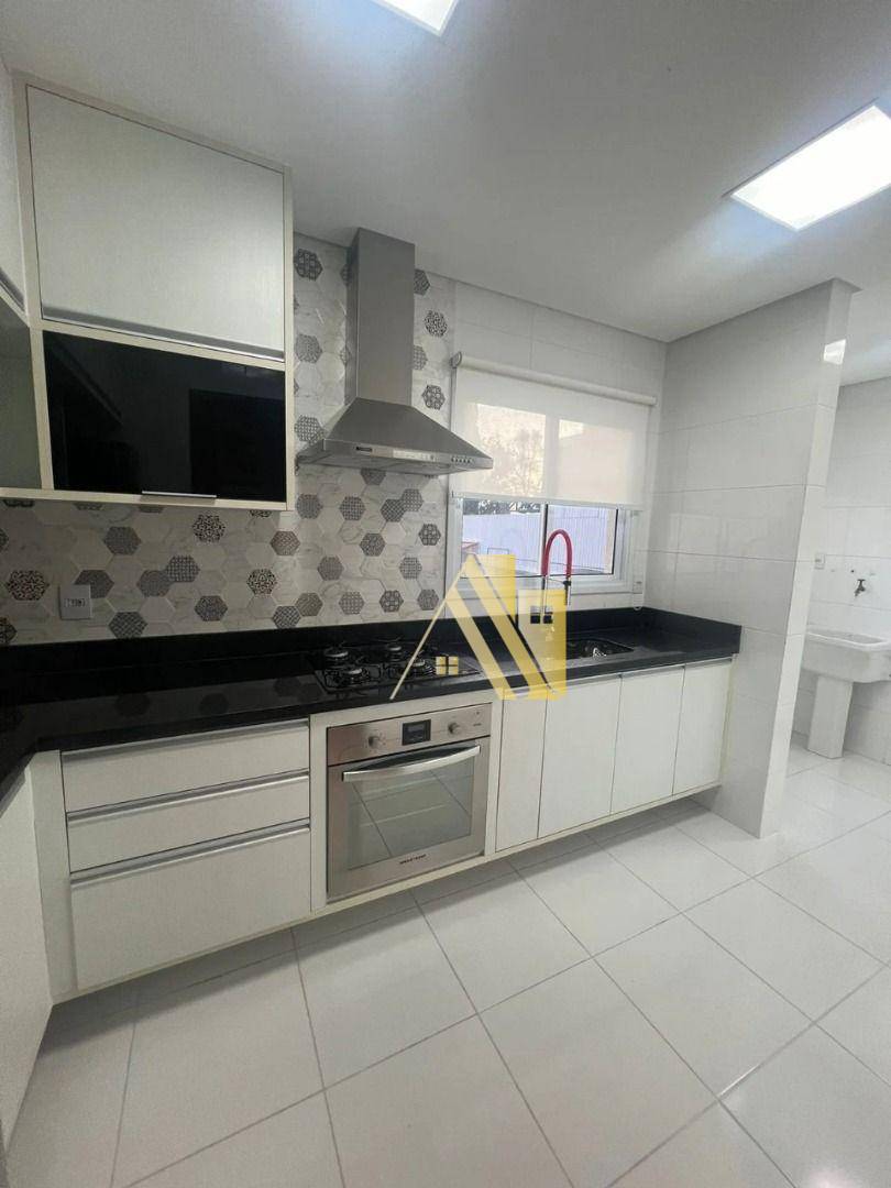 Apartamento à venda com 2 quartos, 64m² - Foto 2