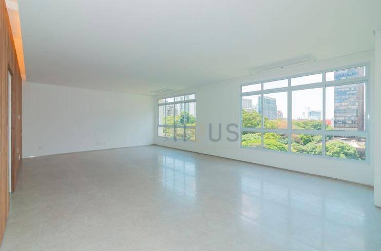 Apartamento à venda com 3 quartos, 172m² - Foto 8