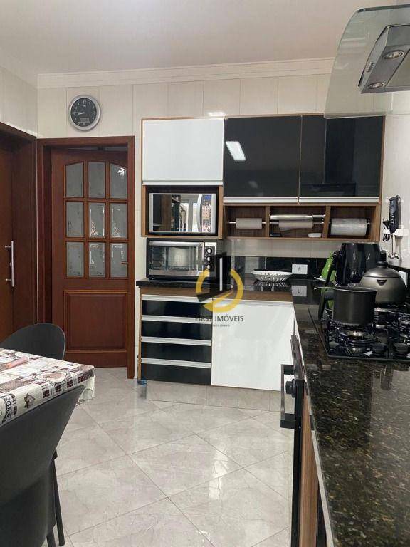 Casa à venda com 3 quartos, 380m² - Foto 6