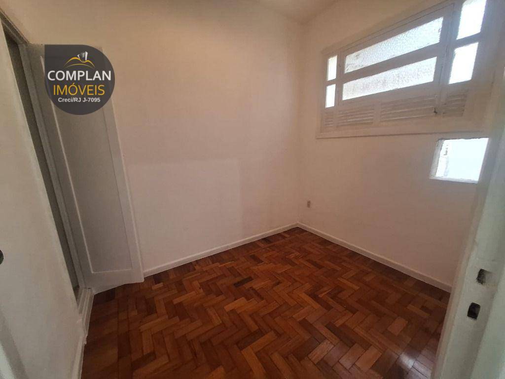 Apartamento à venda com 3 quartos, 160m² - Foto 29