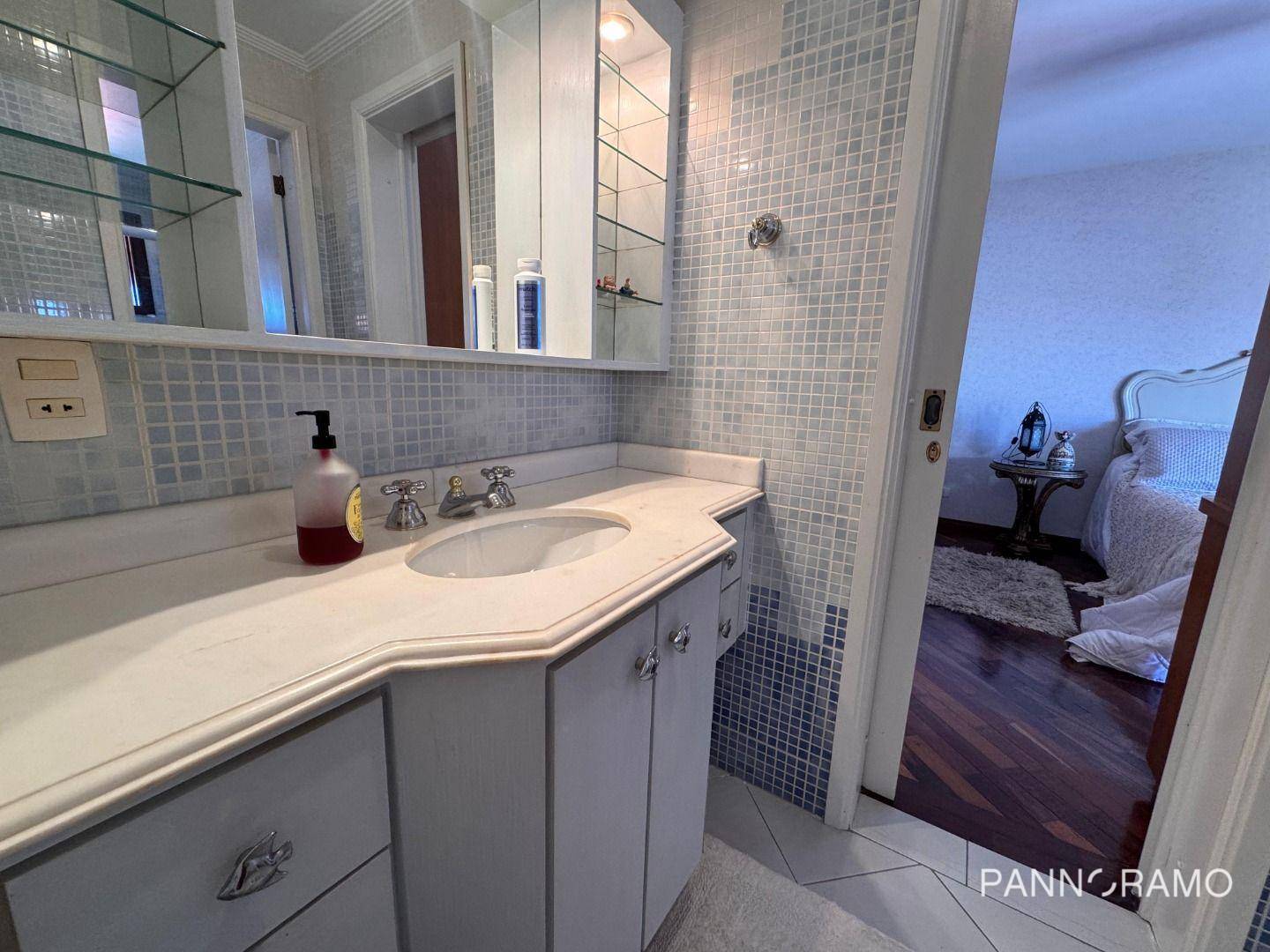 Casa à venda com 4 quartos, 490m² - Foto 35