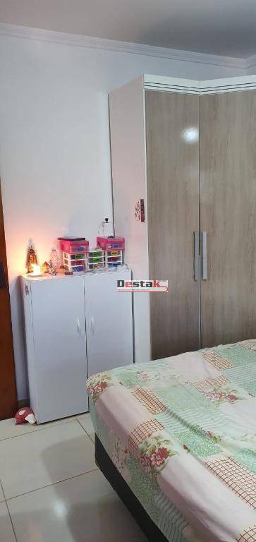 Apartamento à venda com 1 quarto, 63m² - Foto 12