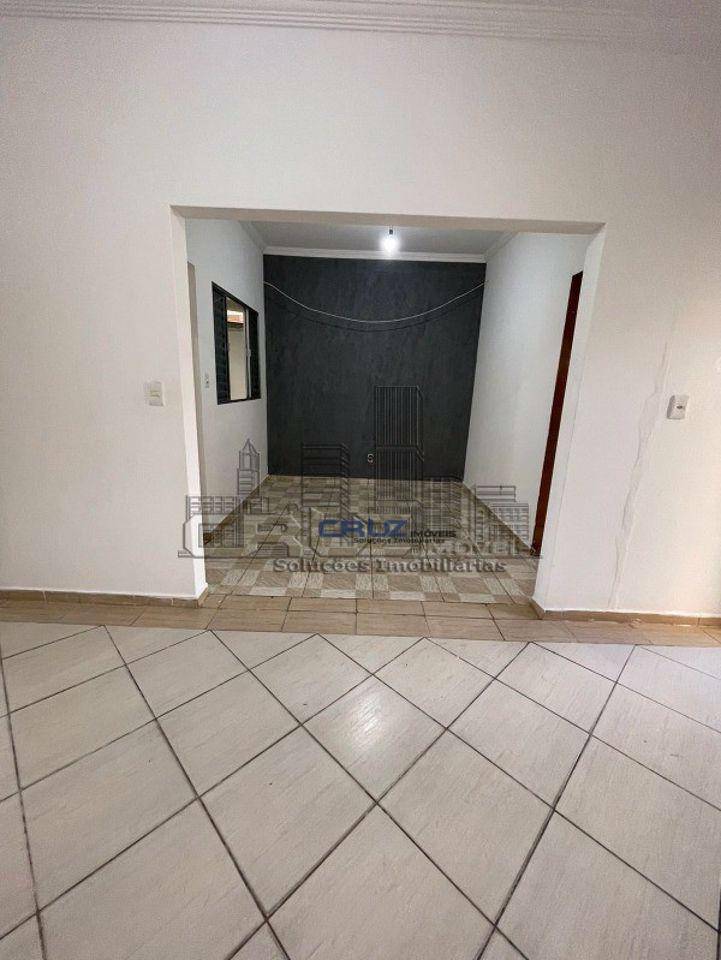 Casa à venda com 5 quartos, 250m² - Foto 17