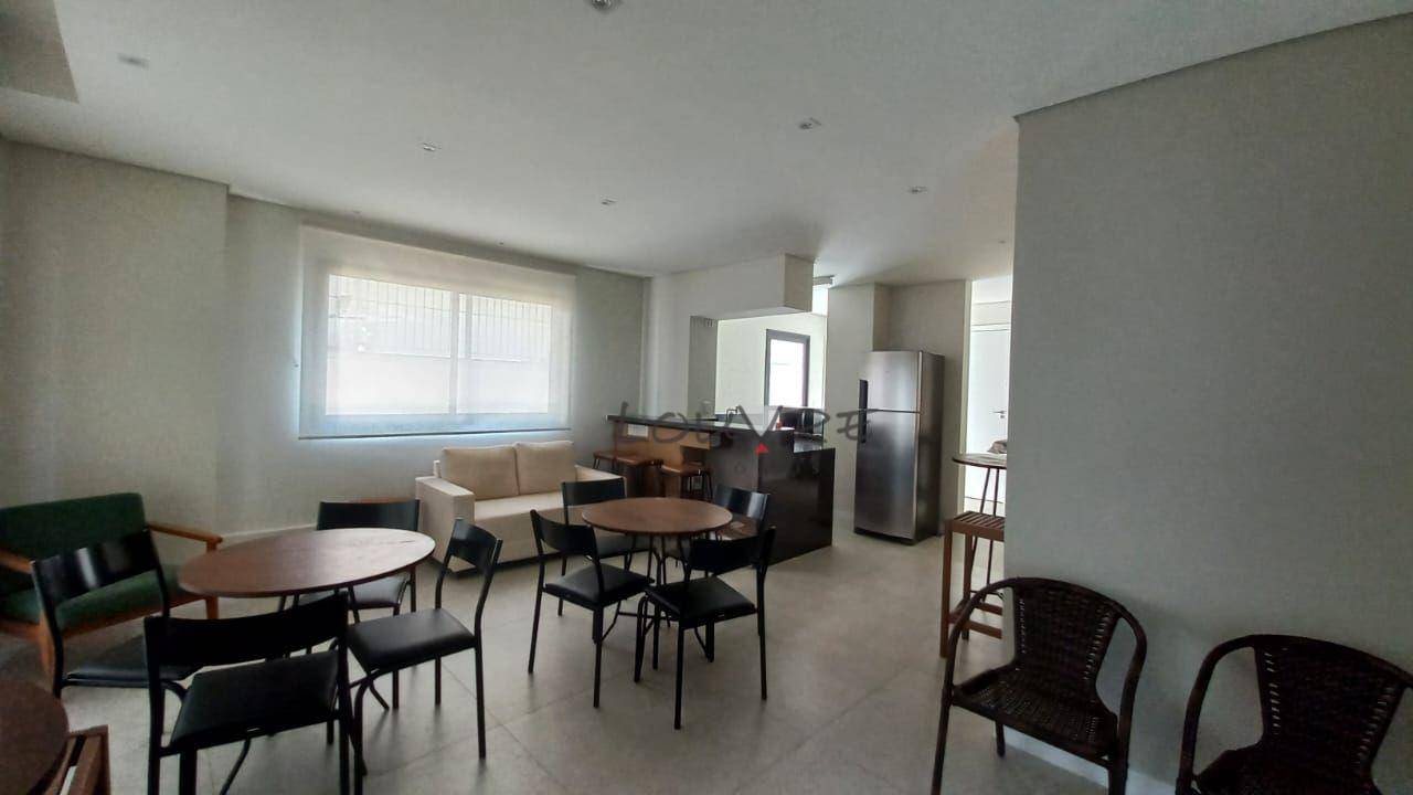 Apartamento à venda com 2 quartos, 64m² - Foto 2