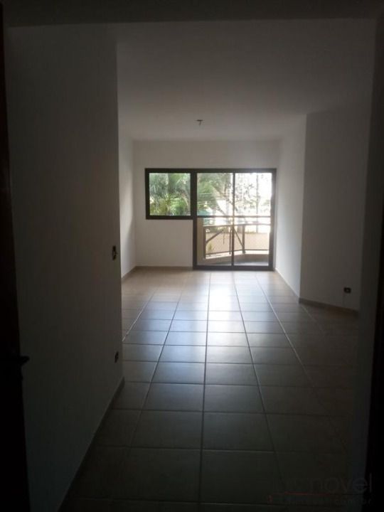 Apartamento à venda com 3 quartos, 130m² - Foto 4