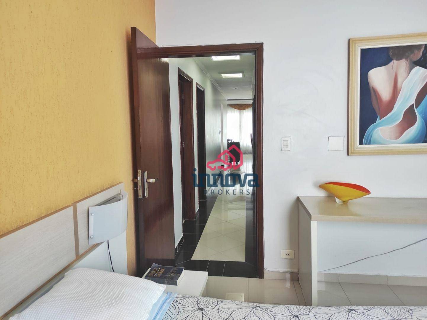 Casa à venda com 3 quartos, 250m² - Foto 8