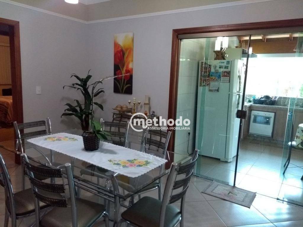 Casa à venda com 3 quartos, 235m² - Foto 5