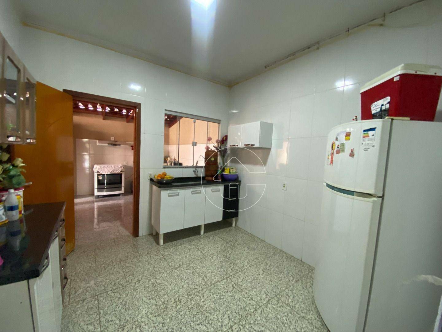 Casa à venda com 3 quartos, 101m² - Foto 12