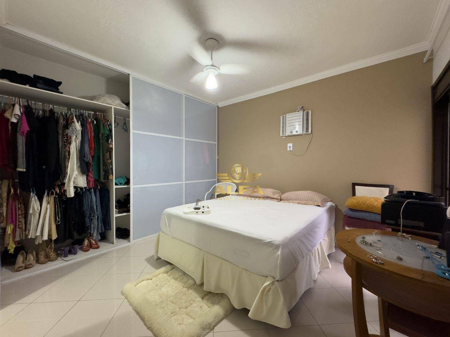 Apartamento à venda com 3 quartos, 140m² - Foto 13