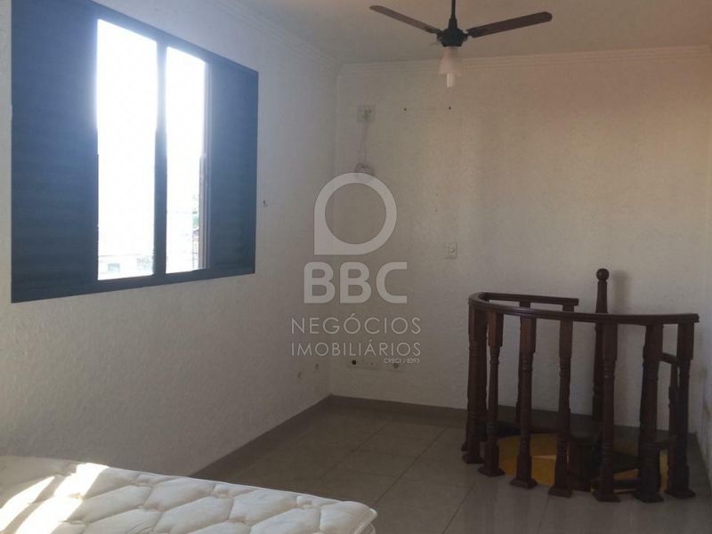 Sobrado à venda com 3 quartos, 206m² - Foto 35