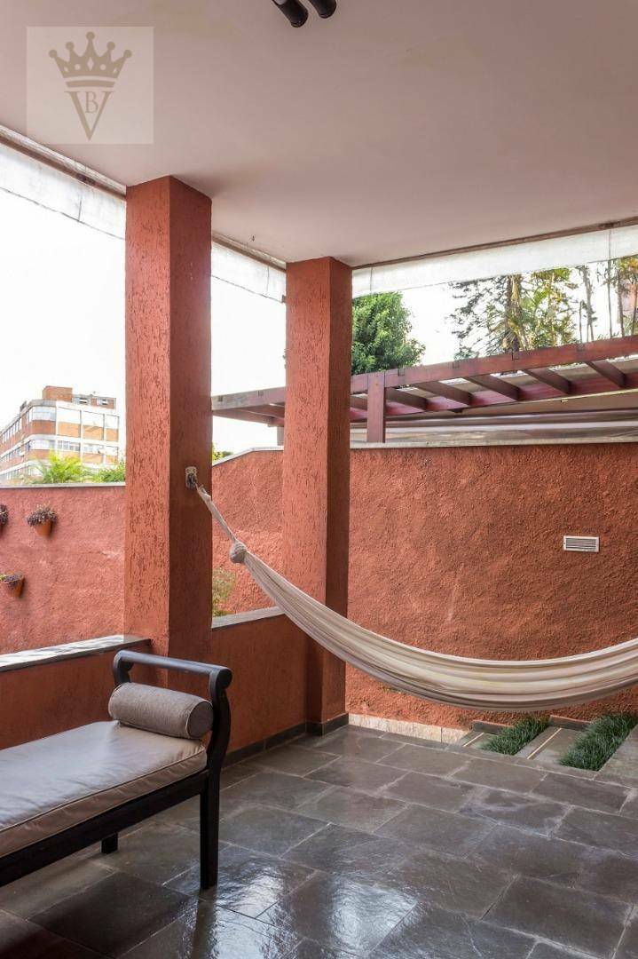 Casa à venda com 3 quartos, 250m² - Foto 16