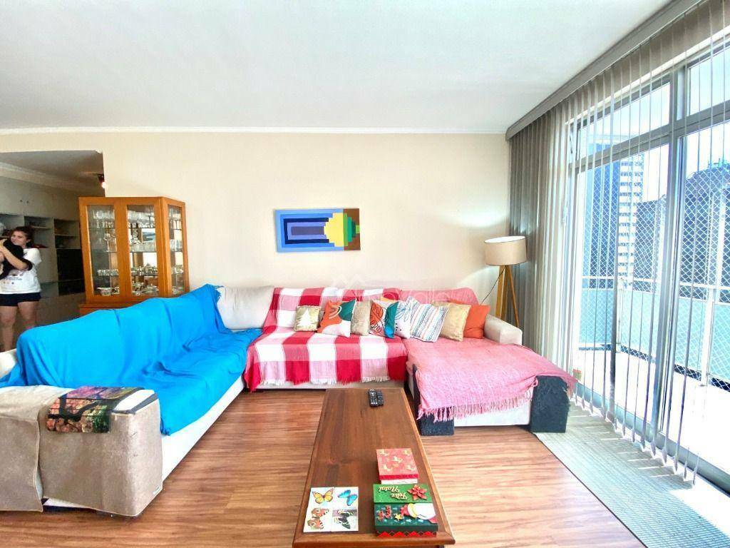 Apartamento à venda com 4 quartos, 158m² - Foto 3