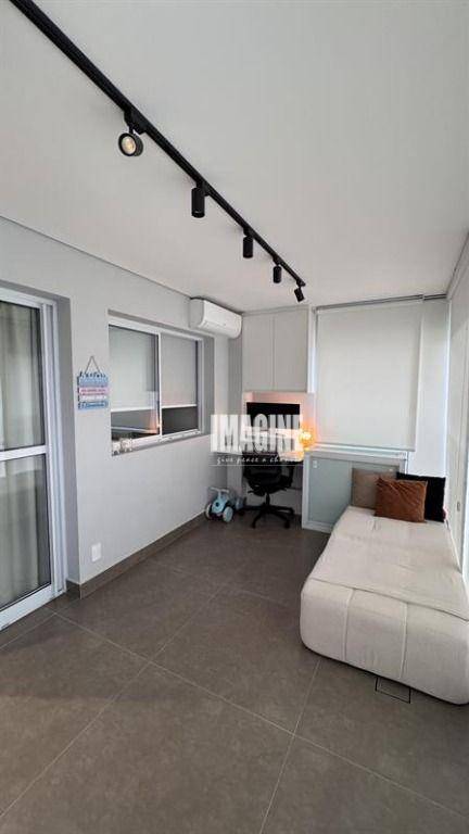 Apartamento à venda com 2 quartos, 64m² - Foto 14