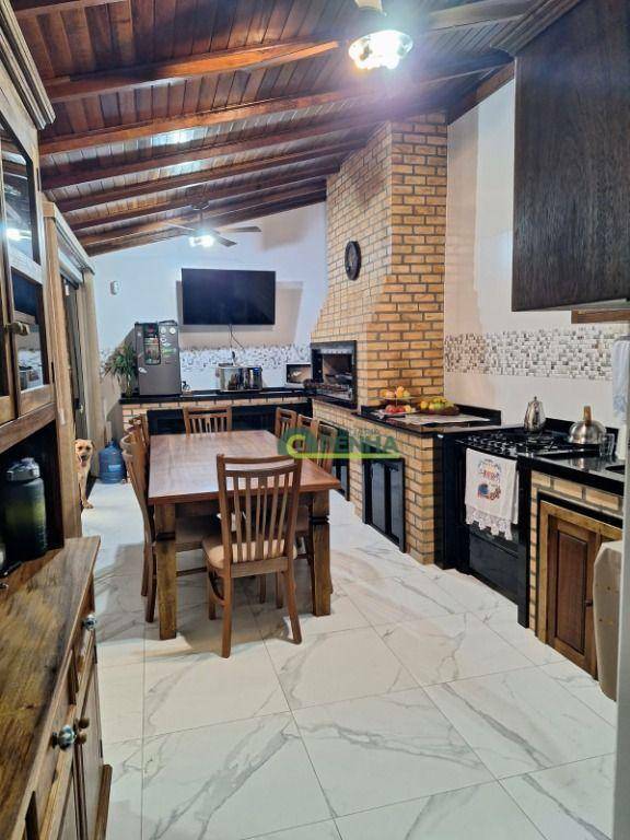 Casa à venda com 3 quartos, 104m² - Foto 13