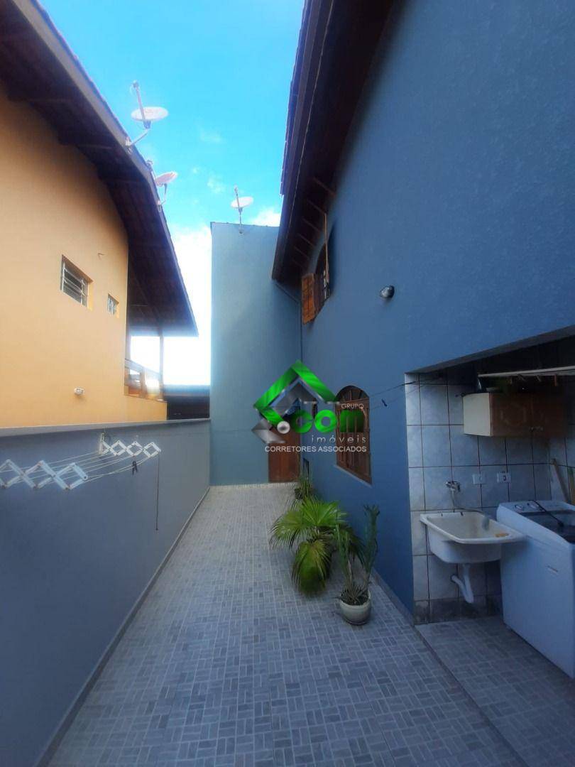 Casa à venda com 3 quartos, 168m² - Foto 11