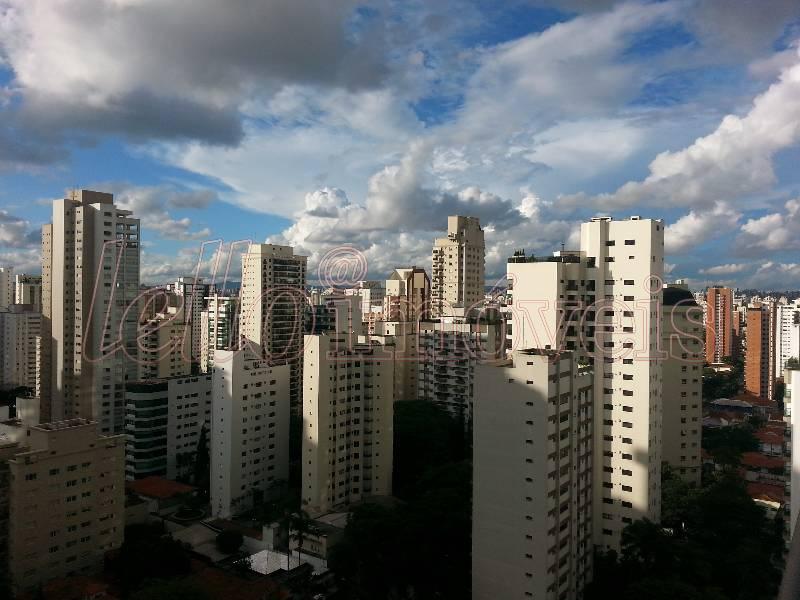 Apartamento à venda com 4 quartos, 216m² - Foto 8