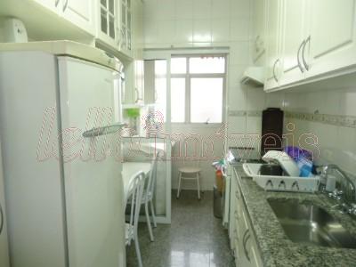 Apartamento para alugar com 2 quartos, 70m² - Foto 12