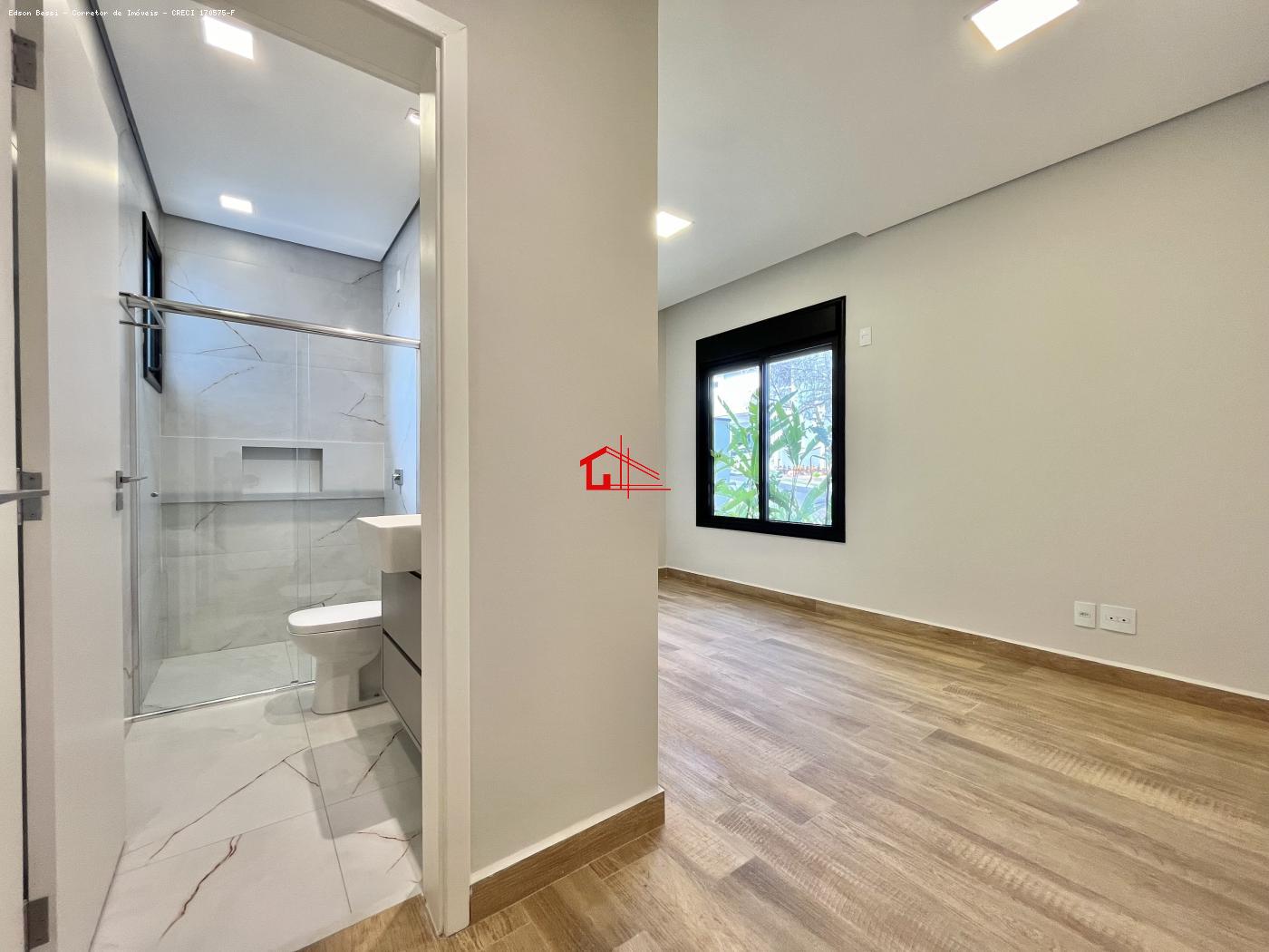 Casa de Condomínio à venda com 4 quartos, 330m² - Foto 13