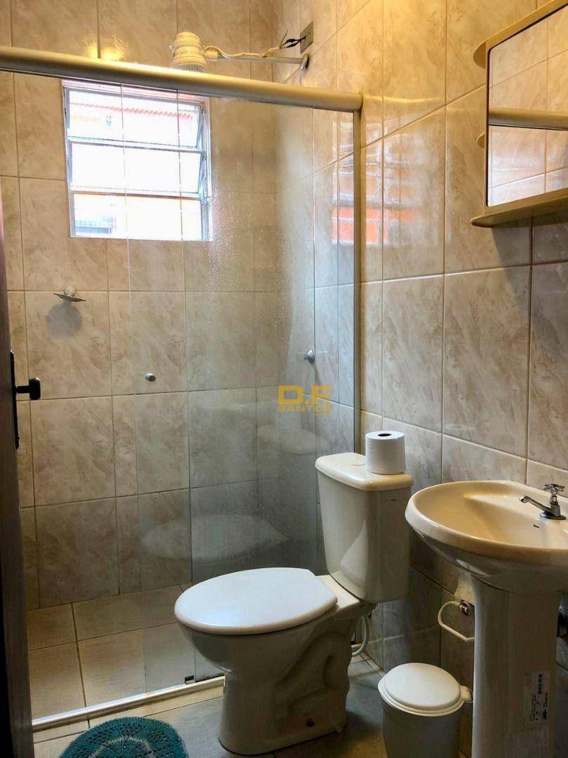 Sobrado à venda com 4 quartos, 1m² - Foto 2