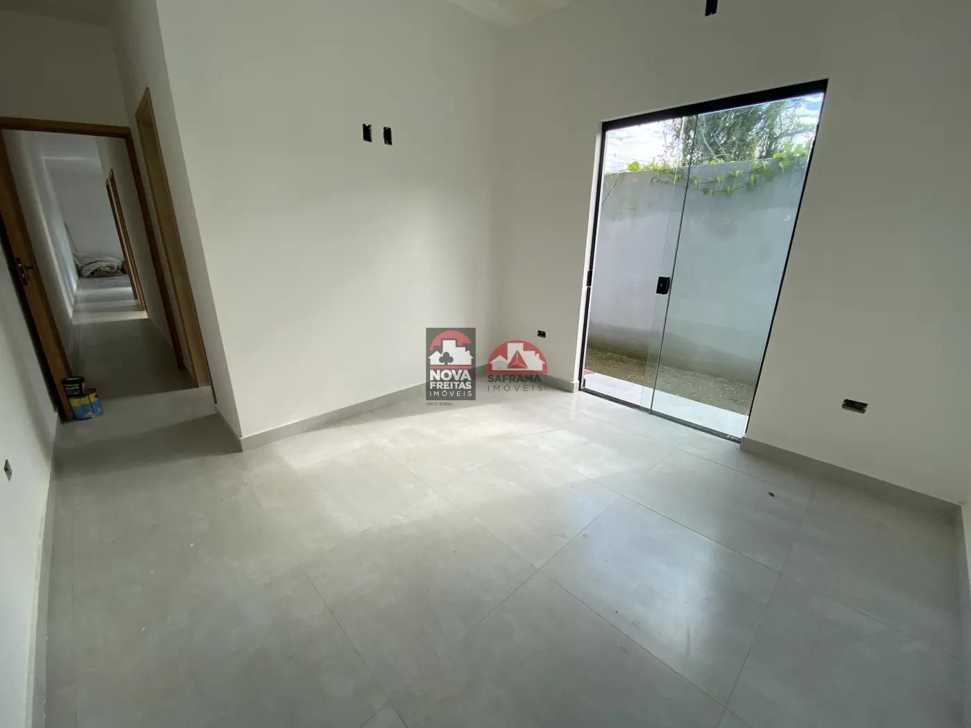 Casa à venda com 2 quartos, 67m² - Foto 12