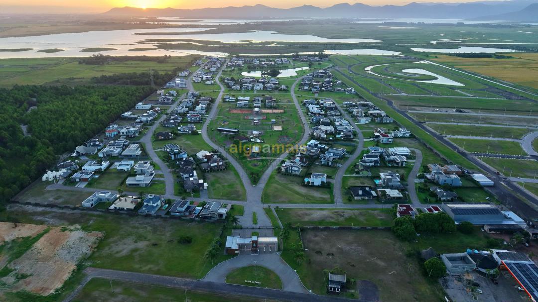 Casa de Condomínio à venda com 3 quartos, 200m² - Foto 6