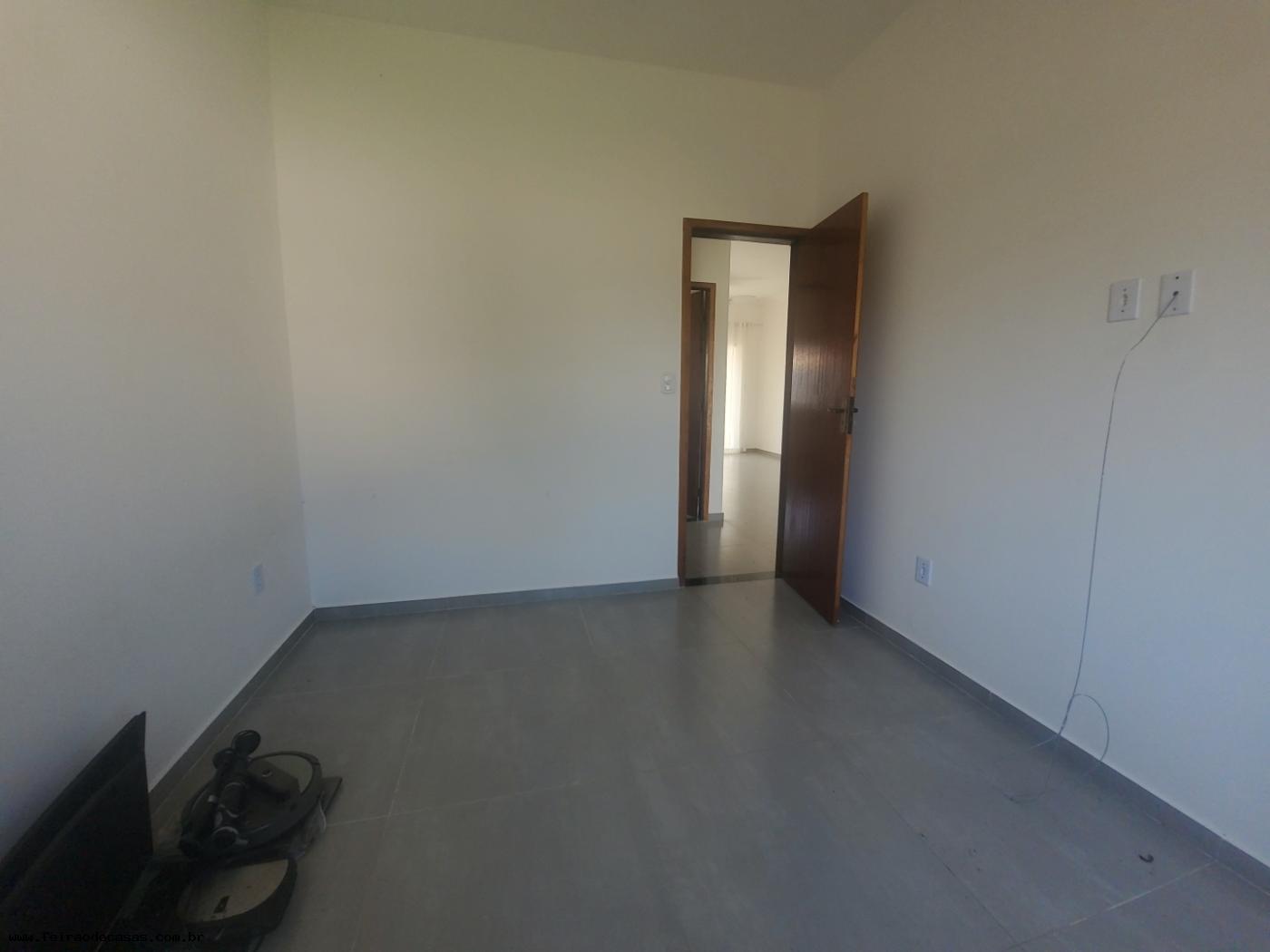 Casa à venda com 2 quartos, 75m² - Foto 15