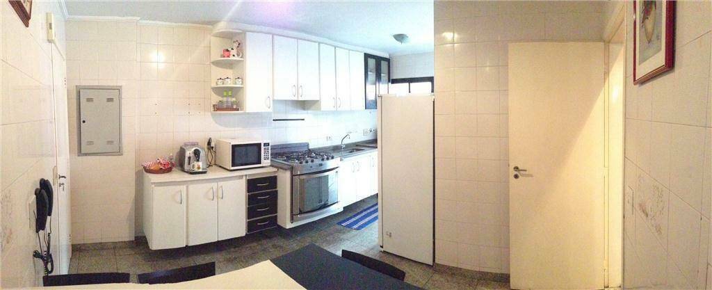 Apartamento à venda com 3 quartos, 180m² - Foto 1