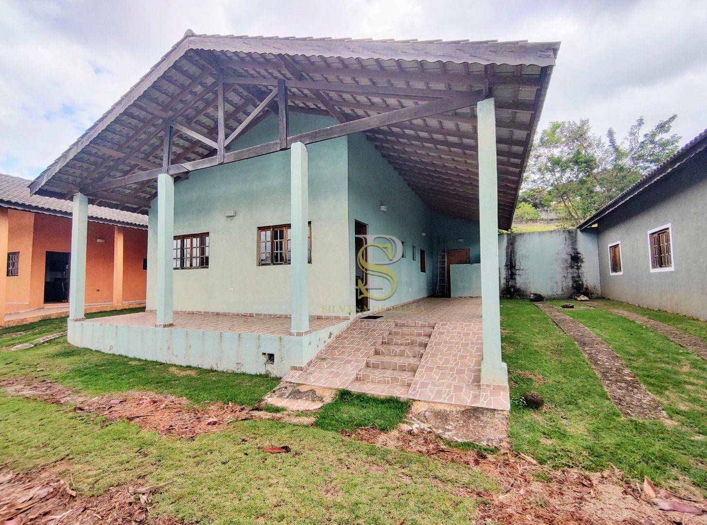 Casa à venda com 2 quartos, 130m² - Foto 2